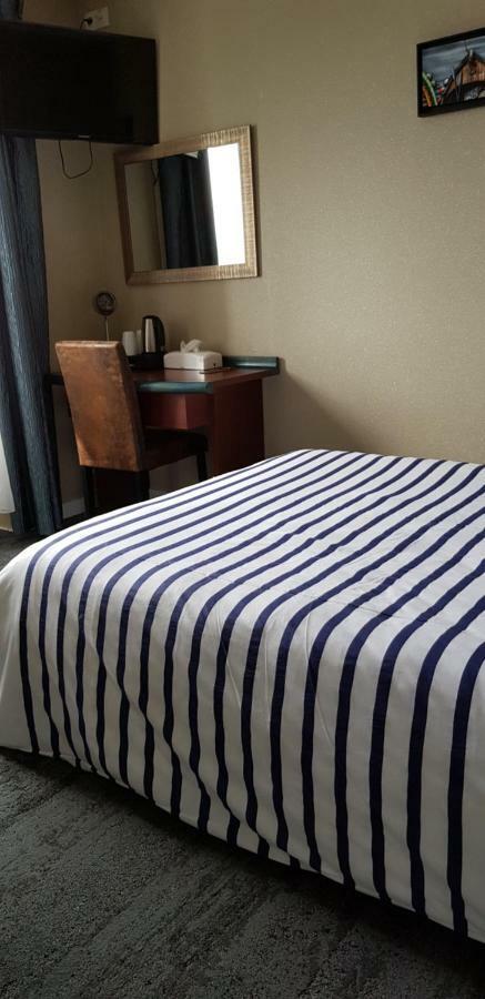 Les Ondines Hotell Saint-Guénolé Eksteriør bilde